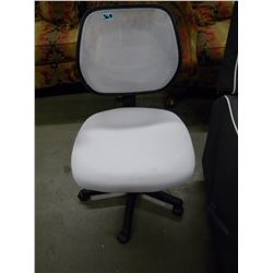 WHITE ROLLING STENO CHAIR
