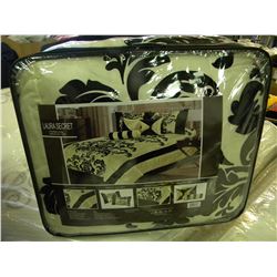 NEW 7PC. QUEEN SIZE BED IN A BAG