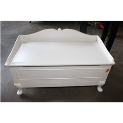 WHITE QUEEN ANNE STYLE STORAGE BENCH