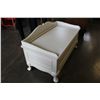 Image 3 : WHITE QUEEN ANNE STYLE STORAGE BENCH