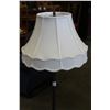 Image 2 : FLOOR LAMP