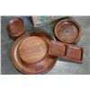 Image 2 : LOT OF WOOD PLATTERS AND BOWLS