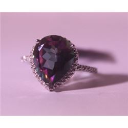 Exquisite Sterling Silver Ring with Lab Alexandrite
