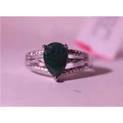 Exquisite Sterling Silver Ring with Genuine Columbian Emerald