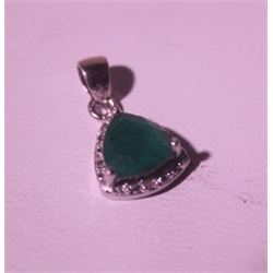 Exquisite Sterling Silver Pendant with Genuine Columbian Emerald