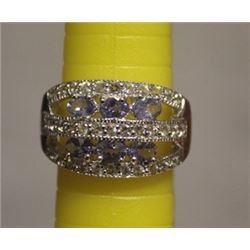 Beautiful Ring with Tanzanite and Sapphire