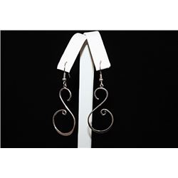 Gorgeous Chic Silver Earrings (65E)