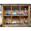 Image 1 : DISPLAY CABINET
