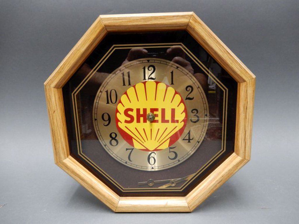 SHELL BATTERY OPERATED CLOCK
