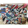 Image 1 : VINTAGE HANDMADE QUILT WITH DRYING RACK