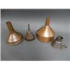 Image 1 : GROUP OF 4 FUNNELS