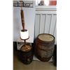 Image 1 : LOT OF 2 OAK BARRELS