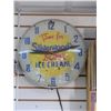 Image 1 : SILVERWOODS DELUXE LIGHT UP CLOCK