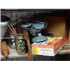 Image 2 : ASSORTMENT OF KITCHEN ACCESSORIES