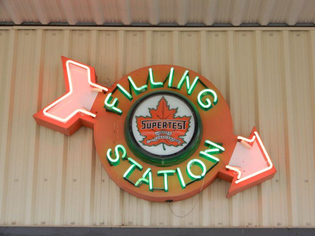 Small Super Test Sign SUPERTEST FILLING STATION 2 COLOUR NEON SIGN 50