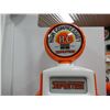 Image 3 : SUPERTEST SERVICE STATION ISLAND 2 BENNETT MODEL 541'S PROFESSIONALLY RESTORED GAS  PUMP WITH KEYS -