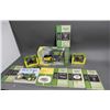Image 1 : LOT OF JOHN DEERE COLLECTIBLES 2 GEARBOX FORD PICKUPS/BOX - GEAR BOX COLLECTOR  SET - TRACTORS GUIDE