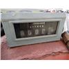 Image 8 : PETRO-QUIP DIESEL GAS PUMP -  MODEL 75C NEEDS RESTORATION