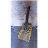 Image 1 : Qty 6 Upright Dust Pans