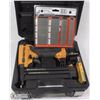 Image 1 : BOSTITCH BT1855 18 GA STAPLER W/ EXTRA STAPLES IN