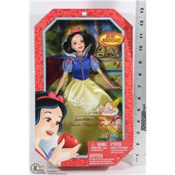 DISNEY SIGNATURE COLLECTION SNOW WHITE DOLL IN BOX