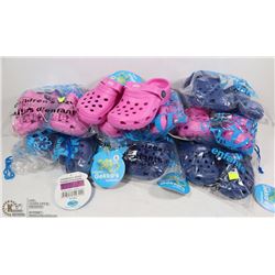 8 PAIRS OF KIDS GEKKO'S SHOES SIZE 5