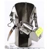 Image 1 : TIN MAN WINE HOLDER