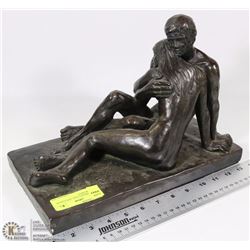 AUSTIN PRODUCTION 1978 STATUE MAN & WOMAN