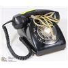 Image 1 : VINTAGE BLACK ROTARY PHONE