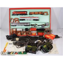 VINTAGE TRI-ANG HORNBY ELECTRIC TRAIN