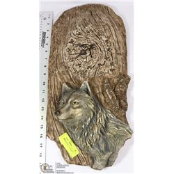 WOLF CLOCK WALL HANGING PLAQUE