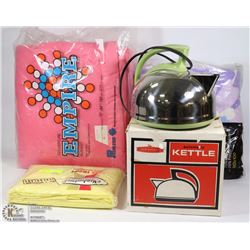 FLAT OF SHEETS, BLANKETS, AND VINTAGE ELECTRIC