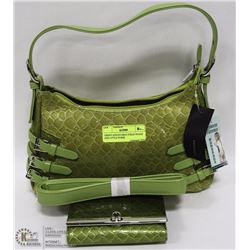 GREEN ADJUSTABLE STRAP SNAKE SKIN STYLE PURSE