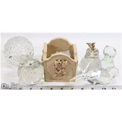 FLAT OF GLASS ORNAMENTS WITH TURTLE TRINKET BOX