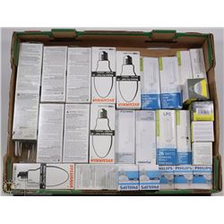 FLAT OF ASSORTED LIGHTBULBS