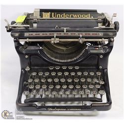UNDERWOOD ANTIQUE TYPEWRITER