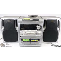 AIWA STEREO SYSTEM W/ 2 SPEAKERS - 3 CD CHANGER &