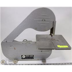 VINTAGE TOTE SAW WITH BUILT IN MOTOR B.V.I 3 AMP