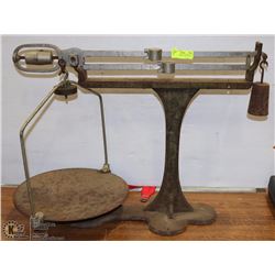 ANTIQUE GENERAL STORE SCALE