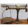 Image 1 : ANTIQUE GENERAL STORE SCALE