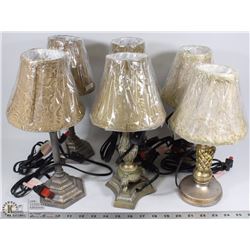 FLAT WITH 3 MATCHING PAIRS OF MINI LAMPS (6QTY)