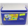 Image 1 : IGLOO LEGEND 12 COOLER HOLDS UP TO 12 CANS & ICE