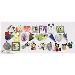 LOT OF 25 OFFICIAL DISNEY TRADER LAPEN PINS