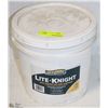 Image 1 : 7L PAIL OF JET-LUBE LITE-NIGHT MULTIPURPOSE TOOL