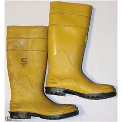 PAIR OF ONGUARD INDUSTRIES SIZE 9 STEEL TOED