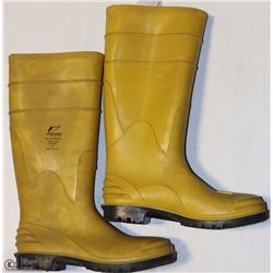 PAIR OF ONGUARD INDUSTRIES SIZE 9 STEEL TOED