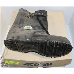 PAIR OF SIZE 9 ACTON 100% RUBBER OVER BOOTS