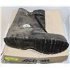 Image 1 : PAIR OF SIZE 9 ACTON 100% RUBBER OVER BOOTS