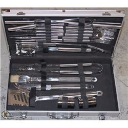 PORTABLE BARBEQUE FEAST UTENSIL SET