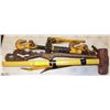 Image 1 : SLEDGHAMMER WITH PRYBARS